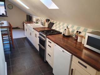 Cosy Village Apartment in Nottingham with parking - Nottingham - 8