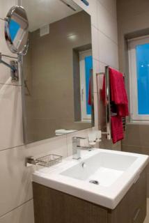 Quisisana Apartments - Cast Renting - 8