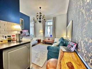 DECOR metro WiFi 300 Mbs 65TV Netflix HBO - Varsavia - 2