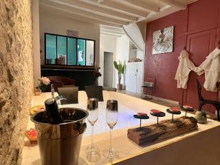 Suite romance - Jacuzzi - Moret-sur-Loing - 9