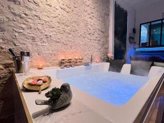 Suite romance - Jacuzzi - Moret-sur-Loing - 2