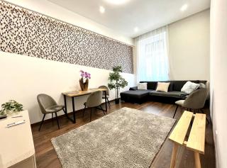 Wonderful DESIGN Apartment In the City Centre - Budapest - 3