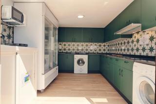 Charming Nerja Hostel - 3