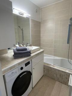 LE DAUPHIN Climatisation Fibre 4 personnes - Cassis - 8