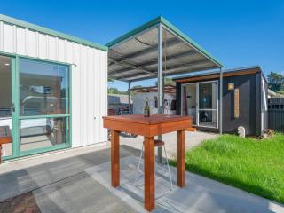 Bach Relax - Whangamata Holiday Home - Whangamata - 3