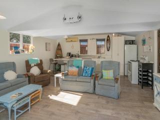 Bach Relax - Whangamata Holiday Home - Whangamata - 1