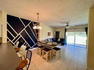 Grand Deluxe 3BR Townhouse near Disney Parks - Kissimmee - 7