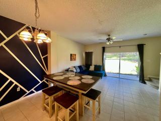 Grand Deluxe 3BR Townhouse near Disney Parks - Kissimmee - 5