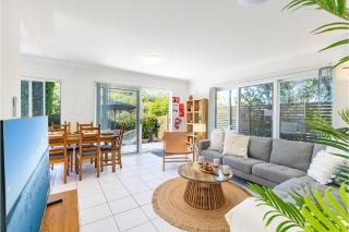 Fingal Bay Coastal Retreat 1 12 Marine Dr fantastic ground floor duplex - Fingal Bay - 4