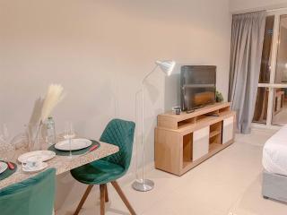 Cosmos Living Stylish Studio Near Marina - Dubai - 4