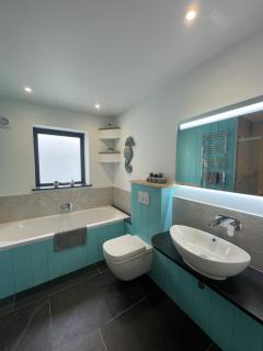 Skylark 4 bed Sleeps 8 with hot tub - Treknow - 7