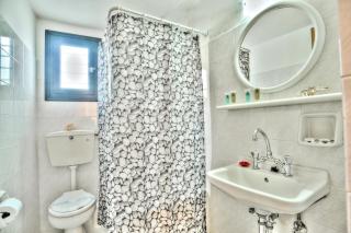 Eleni Rooms - Parikia - 9