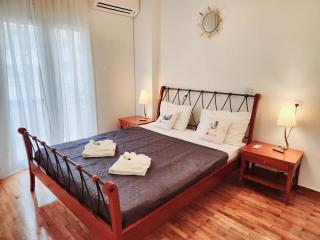 Vintage apartment with modern amenities - Athene - 8