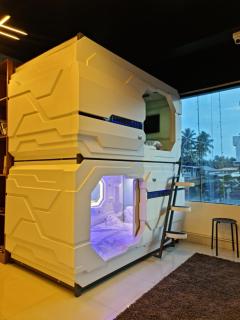 TRIVPODS Capsule Hotel - 1