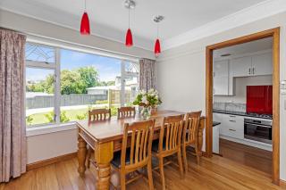 Live Large in the Village - Havelock North - 6