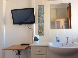 Ash Hotel B&B - 2