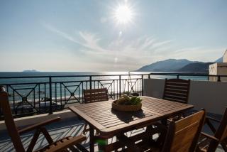 Alkioni Suites , beachfront, with sea view - Kokkinos Pirgos - 0
