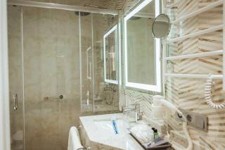 Alice Place Hotel - Odessa - 3