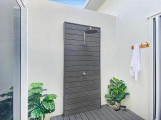 Rock Salt Villa 2 - Picnic Bay - 7