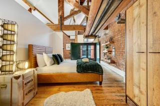 Host & Stay - Bands Warehouse VI - Liverpool - 7