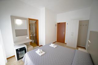 Hotel Ischia - Rímini - 7