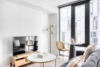 First Hill Studio w Gym Patio Coworking SEA-446 - 0