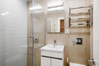 Spacious Nolita 2BR w WD in a prime area NYC-296 - New York - 1