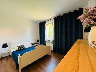 Dom Rodzinny "U Krysi"- Pokoje i Apartmanenty z łazienkami - 3