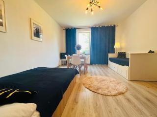 Rodzinny Dom gościnny "U Krysi"- Pokoje i Apartmanenty z łazienkami-Grupa Hotelowa PlażoweLove - Krynica Morska - 2