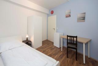 Zentral gelegene Zimmer mit Gemeinschaftsbad und Küche - 3