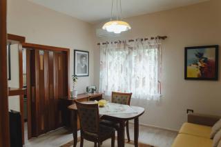 Rare Durres Apartment with Private parking & garden - 2