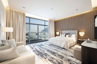 Luxury Villa 8 BR Sea and Mountain View with infinity pool - Al Dana Island Fujairah - Fujaira - 2