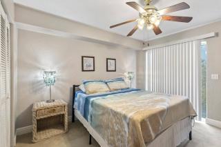 Sea Forever Cottage Flagler Beach Walk To The Beach Pet Friendly - Beverly Beach - 1