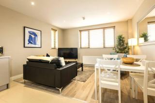 The Matisse- 10 Min Walk to City / Trendy 1 Bd Apt - 7