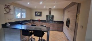 Villa de 240 m2 au calme avec piscine - Salon-de-Provence - 5