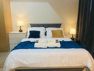 BGC Uptown 1 BR Condo - Manila - 9