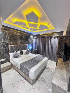 Hotel Palak Villa - Ahmedabad - 2