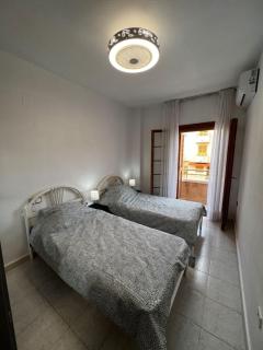 Sunny Villa Few Minutes Walk from beach - Arenales del Sol - 7