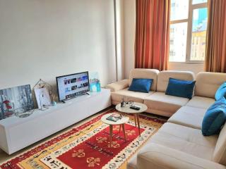 Sunny Flat in the Center of Tirana, 2 min. walk - 4
