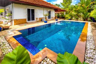 Recommend a warm Thai style private swimming pool villa with convenient traffic and living, walking 700 meters to the the beach - Kamala Beach - 4