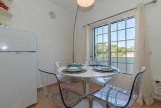 Casa Oceanus - 2BDR w Pool & Relaxing Balcony - 5 mins Downtown - Cabanas de Tavira - 6