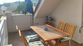 Sea-view apartments, 2 bedrooms, 2 baths, 50 meters from beach! - Trogir - 7