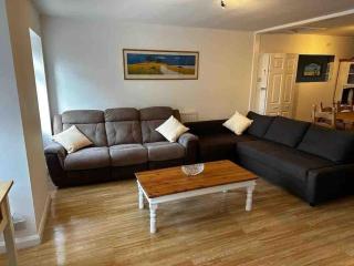 Netherby Grange Garden Apartment with Sea Views - Llandrillo-yn-Rhôs - 4