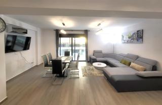 Dual Delights- Romantic Jacuzzi Suite and Spacious Family Apartment-Metro station 180m - Athen - 3