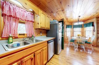 Our Mountain Blessing - STR License #026,912 - Mashburn Mill - 2