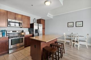 Laketown Wharf #2136 by Nautical Properties - 3