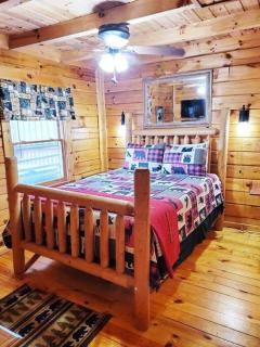 Three Bears Cabin - Hottub Arcades Btwn PigeonForge Gatlinburg Great Smoky Mountains National Park - Sevierville - 7