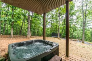 New Listing! 17 Acres - Pickleball - Trampoline - Dahlonega - 7