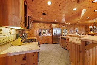 Beech Retreat at 5,000 Feet - Beech Mountain - 4