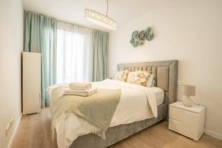 Beautiful Rooftop Pool 3Bed - 1